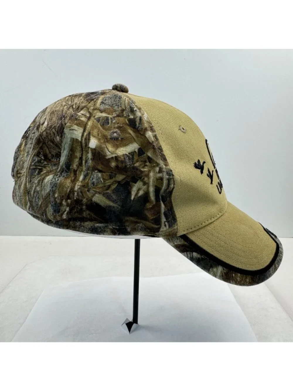 Ducks Unlimited Camouflage Cap Adjustable Strap Embroidered Logo DU Leader Hat